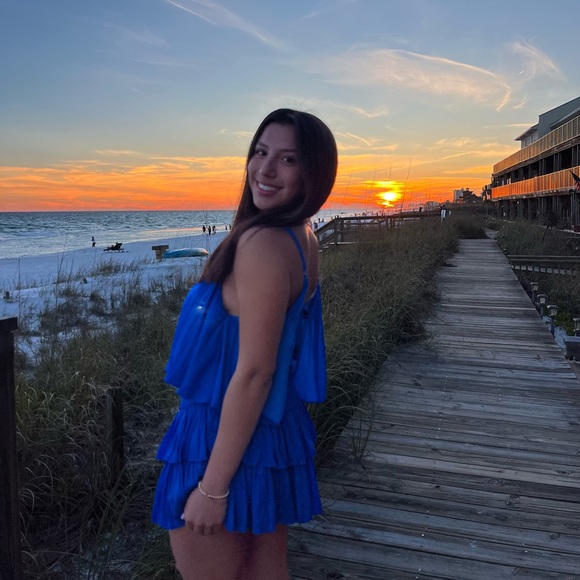 Meet your Posher, Sophia - Picture 2 of 2